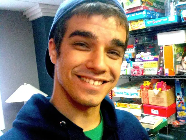 Unknown suspect sought by police for leads